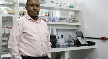 Cientistas brasileiros são premiados por pesquisas sobre Alzheimer