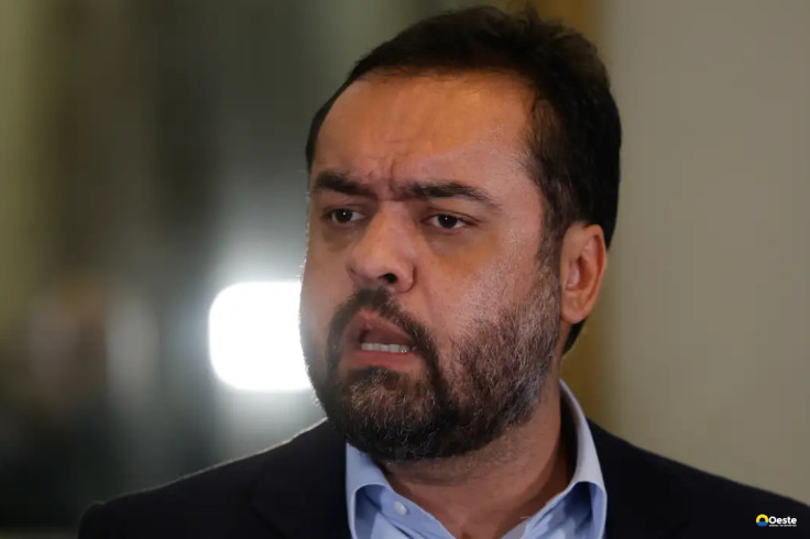 Cláudio Castro diz que sai do governo do Rio 