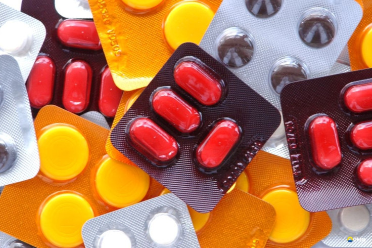 Cmed multa distribuidoras de medicamentos e defende regulamentação