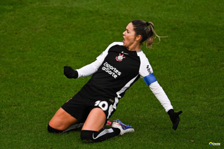 Com gol de Gabi Zanotti, Corinthians vai à final da Copa das Campeãs