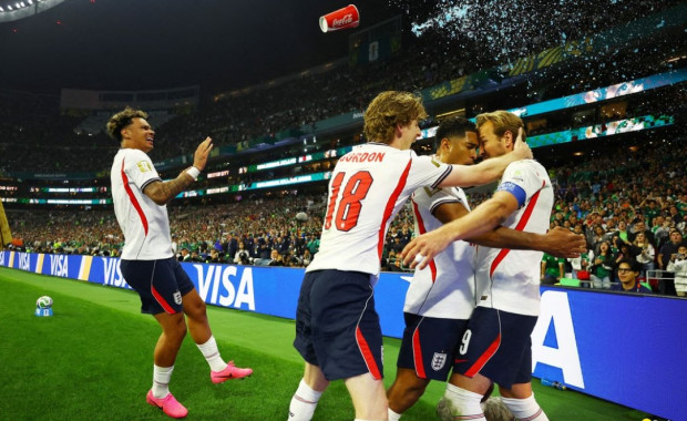 Com um a menos, Inglaterra derruba México no Azteca e segue na Copa