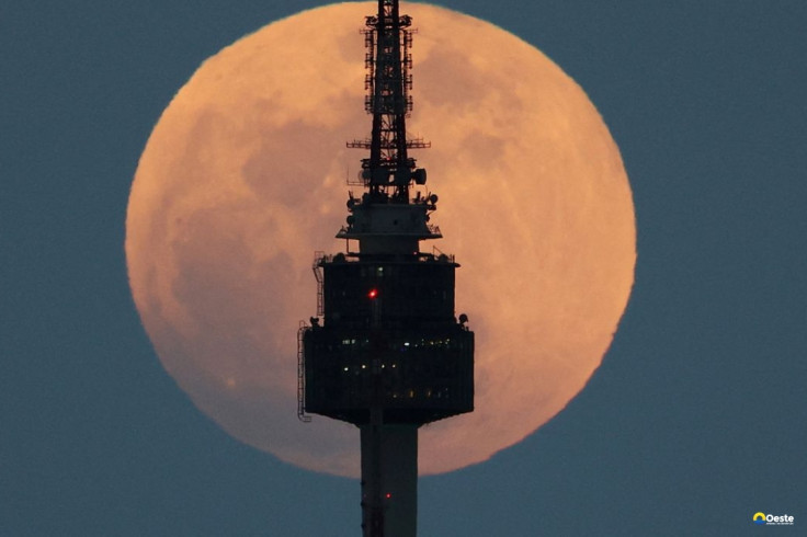 Começou na madrugada de hoje o fenômeno da Lua de Sangue