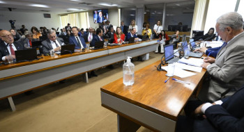 Comissão do Senado aprova isenção do IR para quem ganha até R$ 5 mil