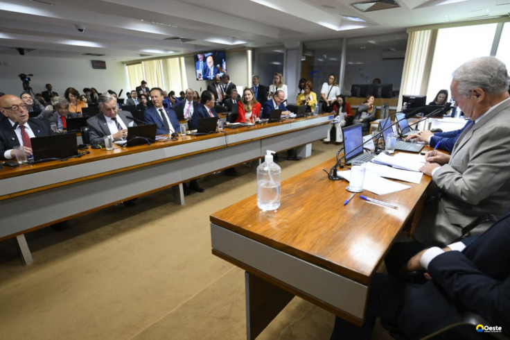 Comissão do Senado aprova isenção do IR para quem ganha até R$ 5 mil