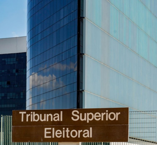 Condenado por lesão corporal contra mulher fica inelegível, decide TSE