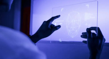 Conecta PretaLab apresenta ferramentas de IA a mulheres negras em SP