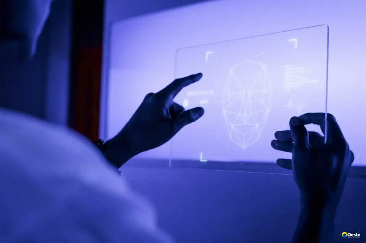 Conecta PretaLab apresenta ferramentas de IA a mulheres negras em SP