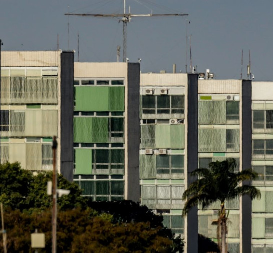 Contas do governo têm superávit de R$ 4,8 bilhões em setembro