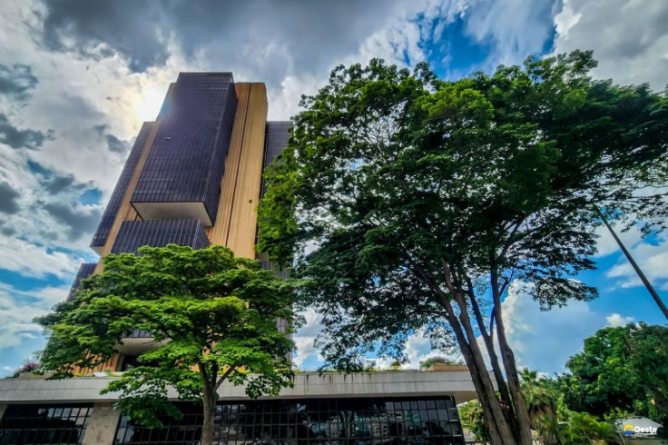 Contas externas têm saldo negativo de US$ 9,8 bilhões em setembro