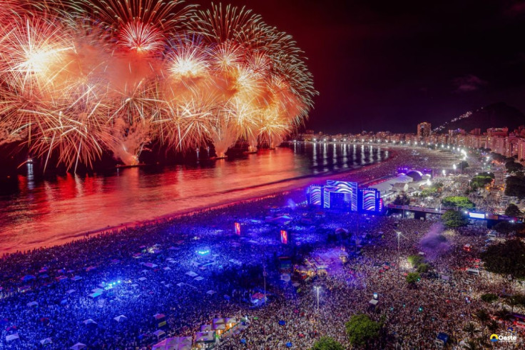 Copacabana promete drones e queima de fogos mais longa na virada