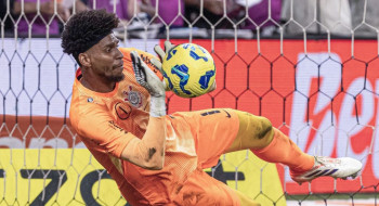 Corinthians e Vasco avançam nos pênaltis e decidem a Copa do Brasil