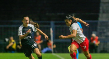 Corinthians goleia Bragantino e assume liderança do BR Feminino