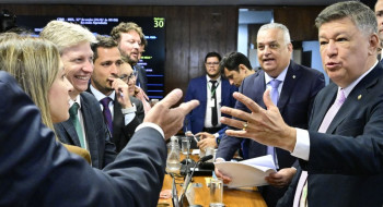 CPMI do INSS aprova quebra de sigilo de Lulinha e convoca André Moura