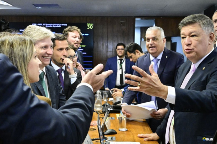 CPMI do INSS aprova quebra de sigilo de Lulinha e convoca André Moura