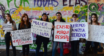 Cresce percentual de mulheres que relatam medo de ser estupradas