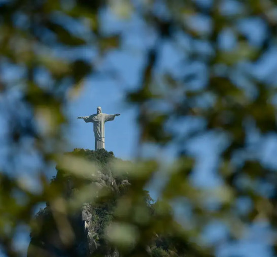 Cristo Redentor se prepara para compensar impacto ambiental do turismo