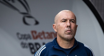 Cruzeiro anuncia saída de Leonardo Jardim após revés na Copa do Brasil