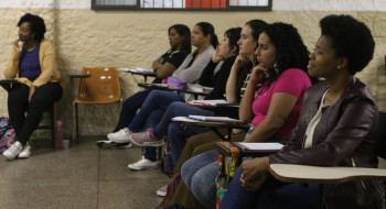 Cursinhos populares podem aderir à rede de apoio federal até o dia 4