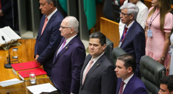 Davi Alcolumbre prega convivência pacífica entre poderes
