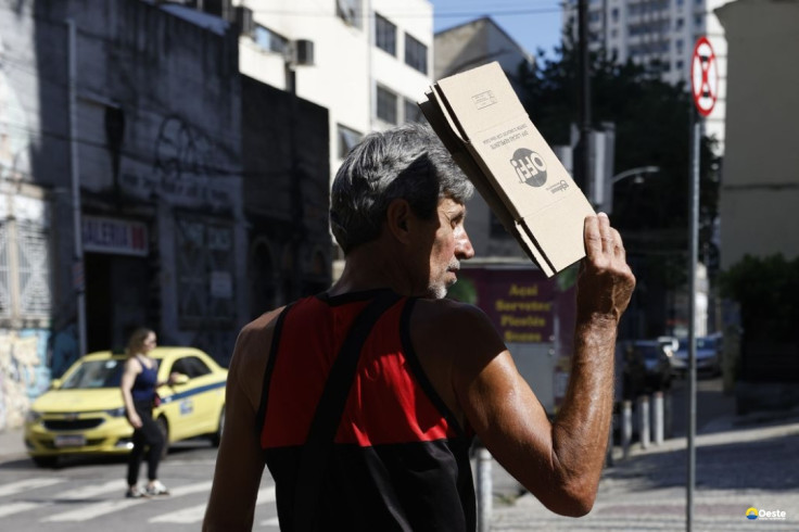 Defensorias acionam Justiça por medidas para enfrentar calor no Rio