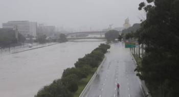 Defesa Civil de SP alerta para chuva intensa nos primeiros dias do ano