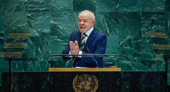 Defesa da democracia e metas da COP30 encerram agenda de Lula nos EUA