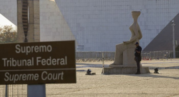 Defesa de Bolsonaro entra com novo recurso no STF contra condenação