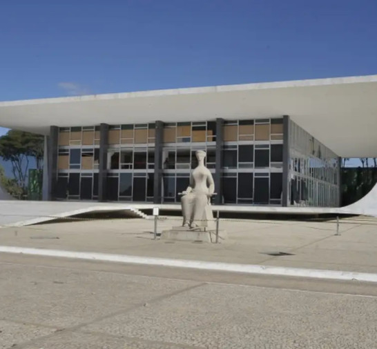 Deputado vira réu no STF por injúria contra Lula