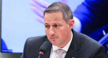 Derrite recua e mantém atuação da PF no combate ao crime organizado