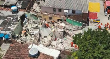 Desabamento em Olinda deixa dois mortos e feridos