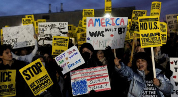 Desordem mundial de Trump: ONG alerta para autoritarismo em 100 países