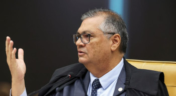 Dino afirma que STF não legitima "vale-tudo com corpos estendidos"