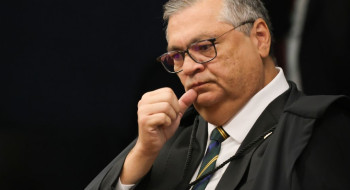 Dino profere segundo voto contra lei de SC que proibiu cotas raciais
