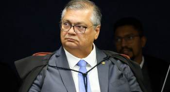 Dino proíbe saques em espécie de emendas parlamentares