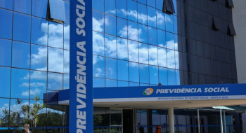 Dino vota para anular regra que reduziu aposentadoria por invalidez