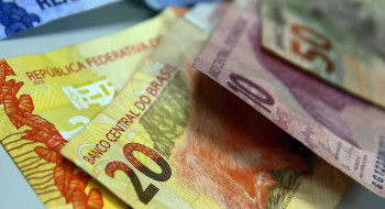 Dívida Pública fica praticamente estável, mas supera R$ 8,6 trilhões