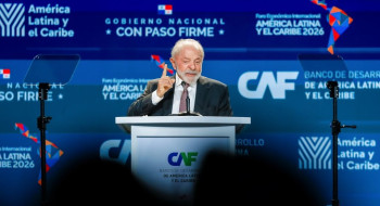 “Divididos, somos frágeis”, diz Lula ao defender integração na AL