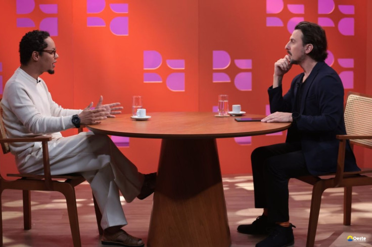 DR com Demori discute racismo estrutural com o ator Clayton Nascimento