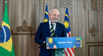 "Ele tem meu telefone e eu tenho o dele", diz Lula sobre Trump