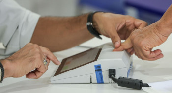Eleitores vão às urnas hoje para escolher o presidente do país