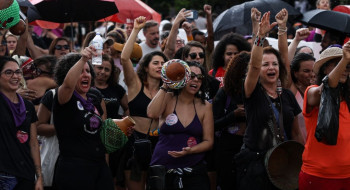 Em Brasília, mulheres denunciam feminicídios e a omissão do Estado