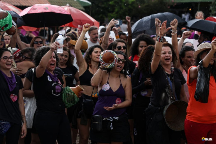 Em Brasília, mulheres denunciam feminicídios e a omissão do Estado