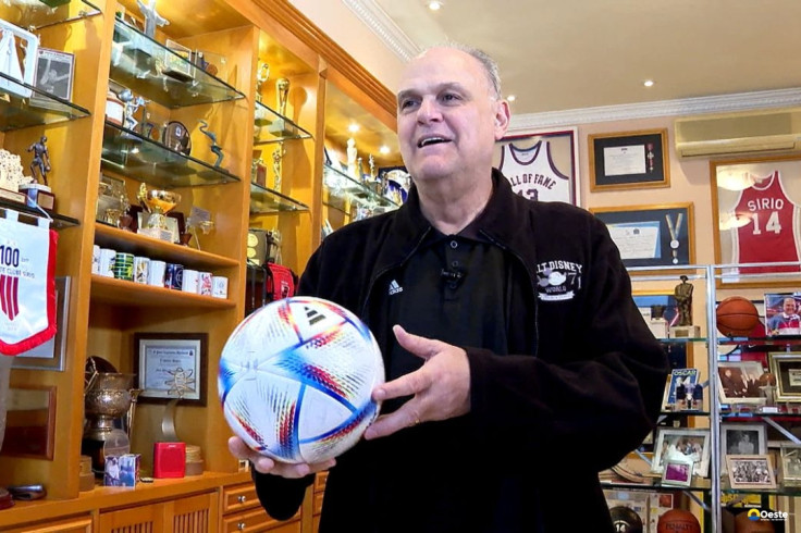 Em entrevistas, Oscar mostra relíquias e revela ídolos do esporte