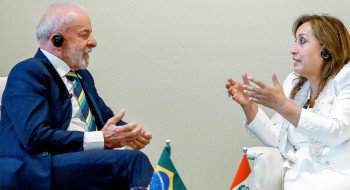 Em Nova York, Lula se reúne com Dina Boluarte, presidenta do Peru