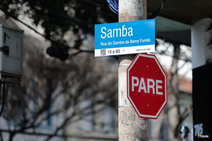 Em São Paulo, rua é renomeada em homenagem à história do samba