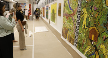 Em travessia inédita, indígenas recontam história da Baía de Guanabara