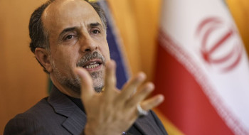 Embaixador do Irã: EUA evitam acordo e Trump se acha “rei do mundo"