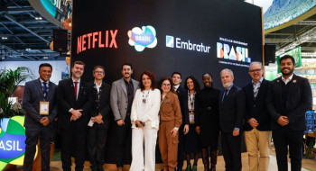 Embratur e Netflix lançam guia turístico do Brasil na WTM Londres