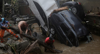 Encontrado corpo de idoso desaparecido em enxurrada em Petrópolis
