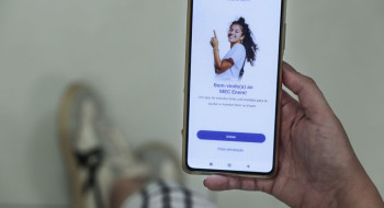 Enem: aplicativo do MEC traz simulados e correção de redações